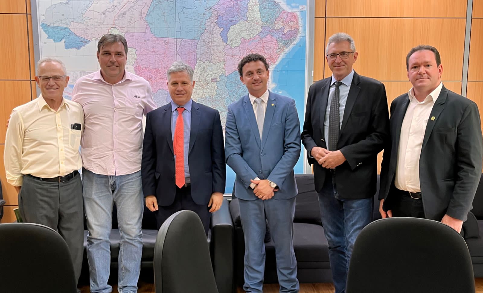 ANAPA Reforça Pauta Tributária em Defesa dos Produtores de Hortaliças em Reunião no Ministério da Fazenda